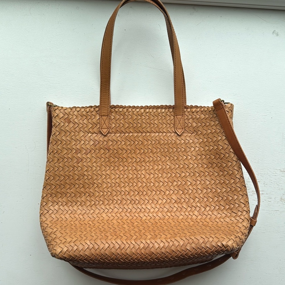 NWT Madewell Medium Transport Tote: Woven Leather Edition